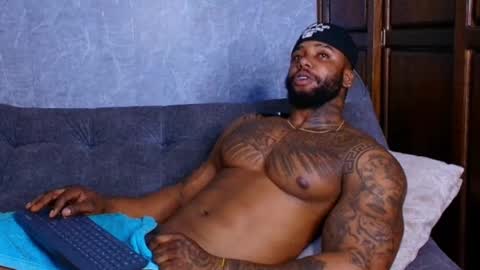 Tairon Tucke online show from 27, 2, 2025