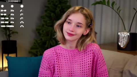 Mia online show from 1, 2, 2025