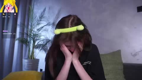 Mia online show from 15, 4, 2026