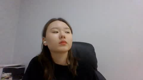 Snapshot of tajuanadelfelder chatting on 28, 11, 2025 Lily online show from 28, 11, 2025