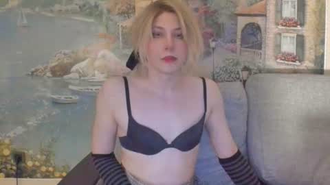 Snapshot of taka_s_paintroom chatting on 30, 6, 2026 Taka online show from 30, 6, 2026