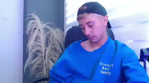 Snapshot of talhi_ chatting on 24, 1, 2025 talhi_ online show from 24, 1, 2025