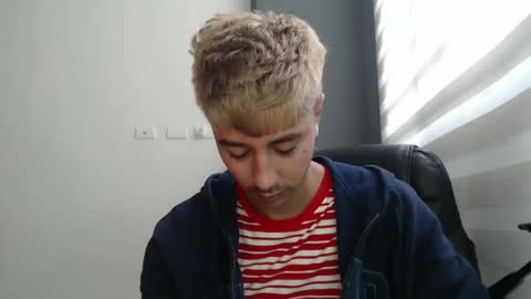 Snapshot of talhi_ chatting on 31, 1, 2025 talhi_ online show from 31, 1, 2025