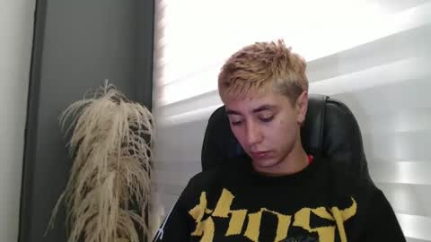 Snapshot of talhi_ chatting on 7, 2, 2025 talhi_ online show from 7, 2, 2025