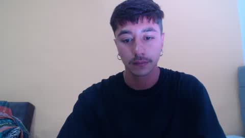 Snapshot of talhi_ chatting on 22, 10, 2025 talhi_ online show from 22, 10, 2025