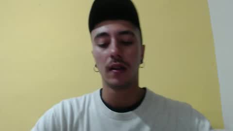 Snapshot of talhi_ chatting on 20, 11, 2025 talhi_ online show from 20, 11, 2025