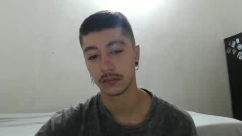 Snapshot of talhi_ chatting on 1, 12, 2025 talhi_ online show from 1, 12, 2025