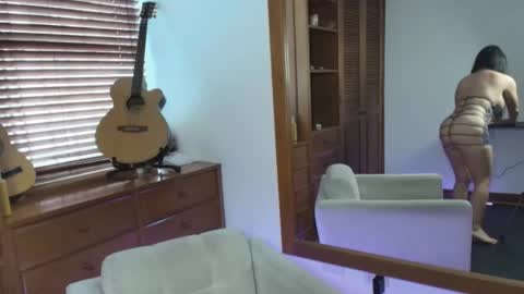 talia__velvet online show from 28, 11, 2025