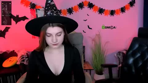 Snapshot of talia_seduce chatting on 24, 10, 2025 talia_seduce online show from 24, 10, 2025