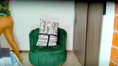 talianaprada_ online show from 9, 2, 2026