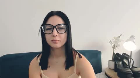 taliasensitive online show from 19, 2, 2026