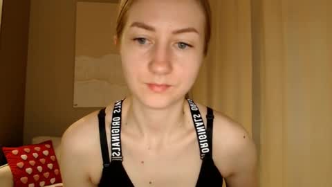  Kira  online show from 28, 2, 2025