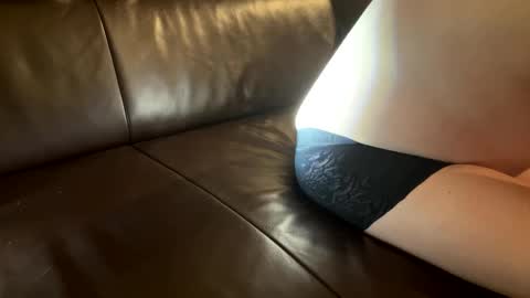 Snapshot of tall_shy_kitty chatting on 15, 2, 2026 tall_shy_kitty online show from 15, 2, 2026