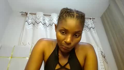 Snapshot of tamia538235 chatting on 24, 2, 2025 tamia online show from 24, 2, 2025