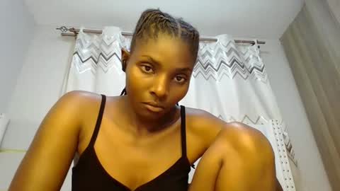 Snapshot of tamia538235 chatting on 27, 2, 2025 tamia online show from 27, 2, 2025