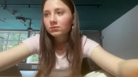 Snapshot of tammerahofler chatting on 13, 4, 2026 Trisha online show from 13, 4, 2026