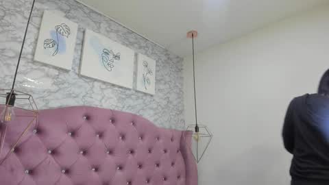 TAMMY  online show from 25, 1, 2025