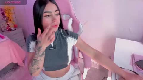 Snapshot of tammy_w chatting on 17, 2, 2025 Tammy online show from 17, 2, 2025