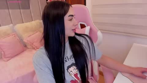 Snapshot of tammy_w chatting on 13, 9, 2025 Tammy online show from 13, 9, 2025