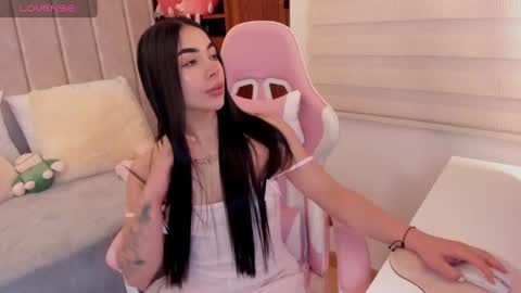 Snapshot of tammy_w chatting on 28, 9, 2025 Tammy online show from 28, 9, 2025