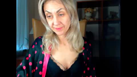 Snapshot of tanya6547 chatting on 4, 3, 2025 tanya online show from 4, 3, 2025