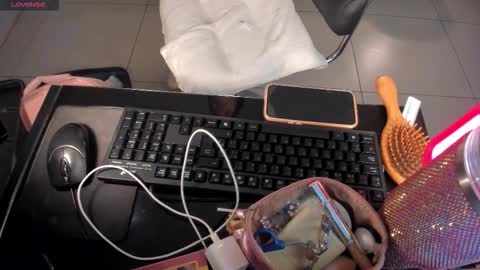 Tara Lawrence online show from 10, 2, 2026