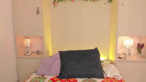  T A R A  online show from 3, 12, 2025