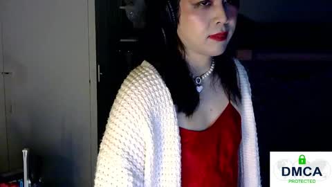 Snapshot of tashakai chatting on 4, 2, 2025 TashaKai online show from 4, 2, 2025