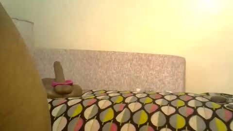 Zuri online show from 6, 10, 2025