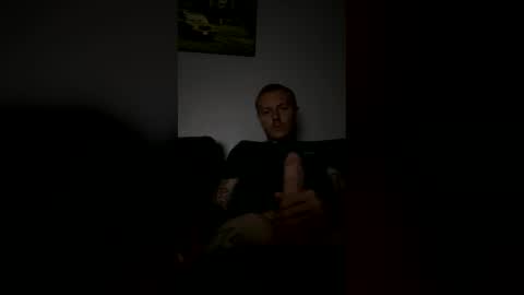 Snapshot of tattdaddy9393 chatting on 20, 6, 2026 tattdaddy9393 online show from 20, 6, 2026