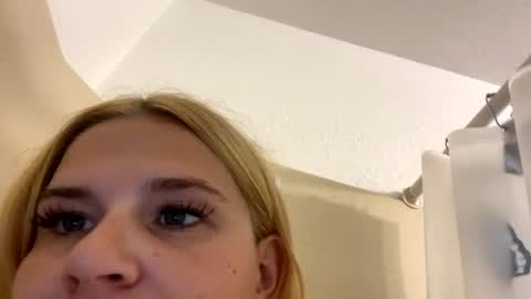 Snapshot of tattedlilmama chatting on 15, 7, 2026 Tattedlilmama online show from 15, 7, 2026