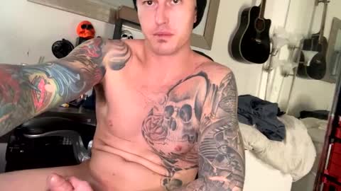 Snapshot of tattednblonde chatting on 5, 1, 2025 tattednblonde online show from 5, 1, 2025