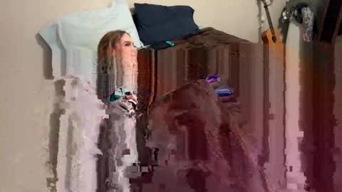 Snapshot of tattedsubmissive chatting on 19, 9, 2025 TattedSubmissive online show from 19, 9, 2025