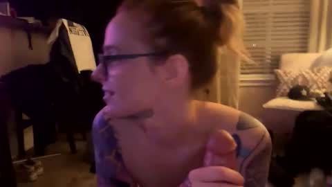 Snapshot of tattedsubmissive chatting on 5, 12, 2025 TattedSubmissive online show from 5, 12, 2025