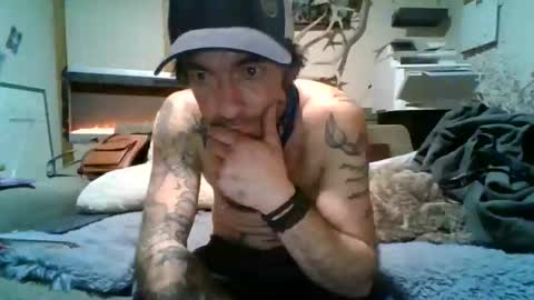 Snapshot of tattoodrancher chatting on 27, 10, 2025 tattood rancher online show from 27, 10, 2025
