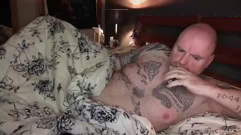 Snapshot of tattooeddilf01 chatting on 12, 12, 2024 Tattooeddilf 01 online show from 12, 12, 2024