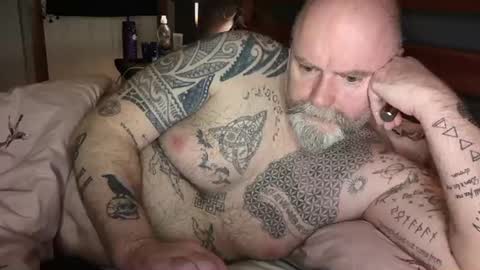 Snapshot of tattooeddilf01 chatting on 31, 12, 2024 Tattooeddilf 01 online show from 31, 12, 2024