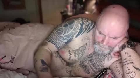Snapshot of tattooeddilf01 chatting on 24, 1, 2025 Tattooeddilf 01 online show from 24, 1, 2025