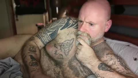 Snapshot of tattooeddilf01 chatting on 19, 9, 2025 Tattooeddilf 01 online show from 19, 9, 2025