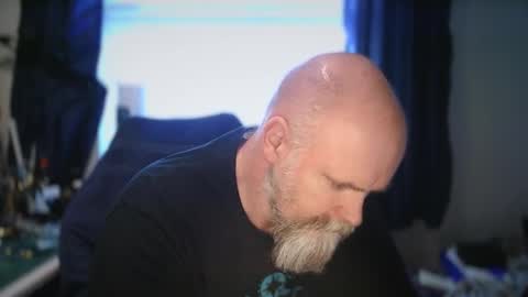 Snapshot of tattooeddilf01 chatting on 4, 10, 2025 Tattooeddilf 01 online show from 4, 10, 2025