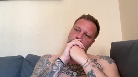tattoomanforgirls online show from 23, 5, 2026