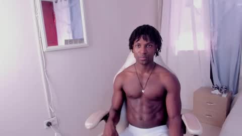 Snapshot of tau_montes chatting on 27, 10, 2025 tau_montes online show from 27, 10, 2025