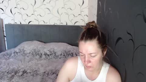 Snapshot of taxxxu chatting on 27, 7, 2026 Diana online show from 27, 7, 2026