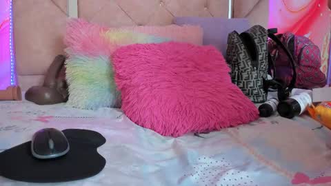 Sarah  online show from 8, 9, 2025