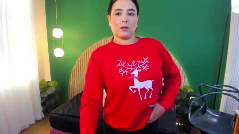 Taylor Bennet online show from 14, 12, 2025