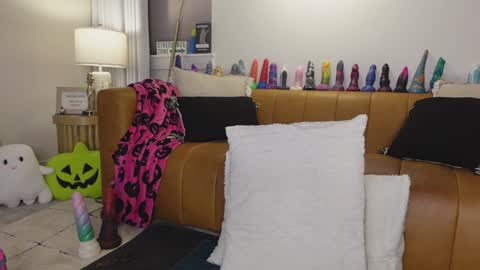 Taylor --  online show from 5, 10, 2025