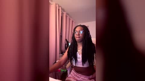 Snapshot of taylorsosweets chatting on 14, 6, 2026 Taylor online show from 14, 6, 2026