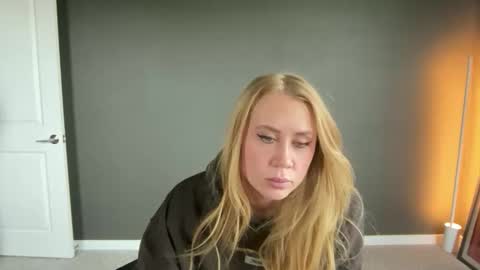 Taylor Rae online show from 10, 2, 2026