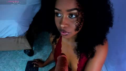 Snapshot of tayra_castle chatting on 1, 5, 2026 Tayra online show from 1, 5, 2026