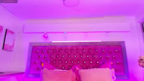 Sofia online show from 15, 12, 2025